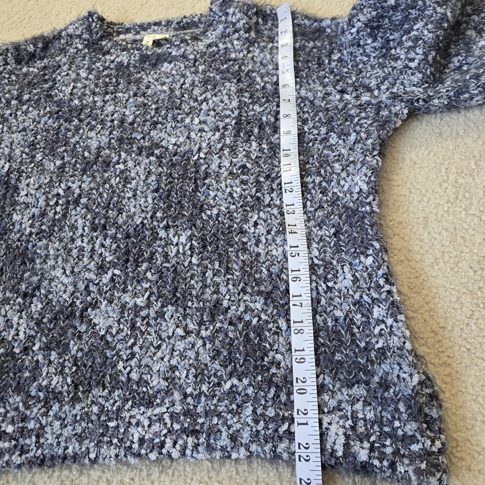 Moth Anthropologie Long Puff Sleeve Fuzzy Sweater Size Medium - Picture 4 of 8